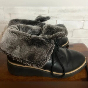 Clarks Womens Sharon Pearl Boots.  Fuzzy, comfortable and warm.  Size 9